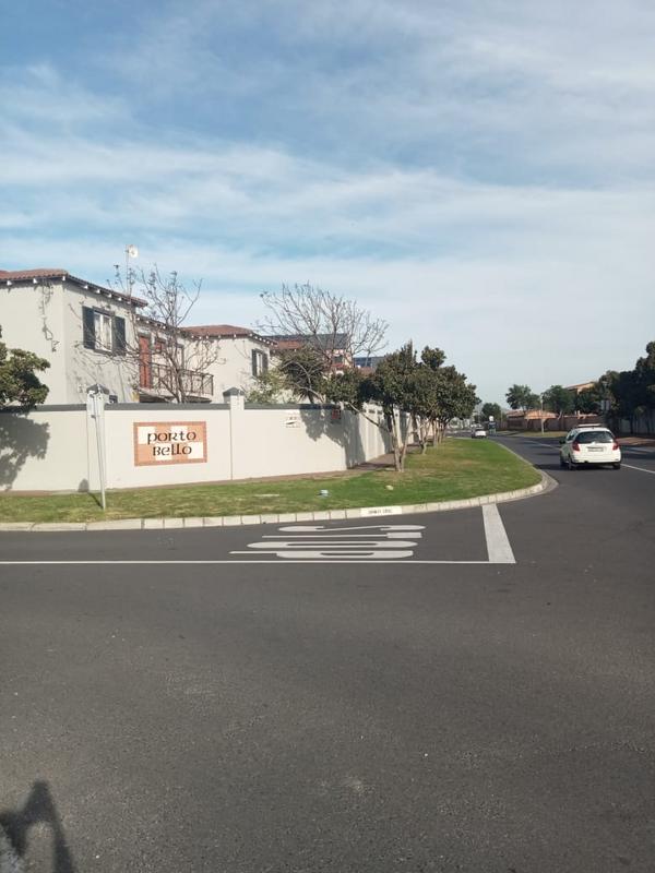 To Let 2 Bedroom Property for Rent in Parklands Western Cape